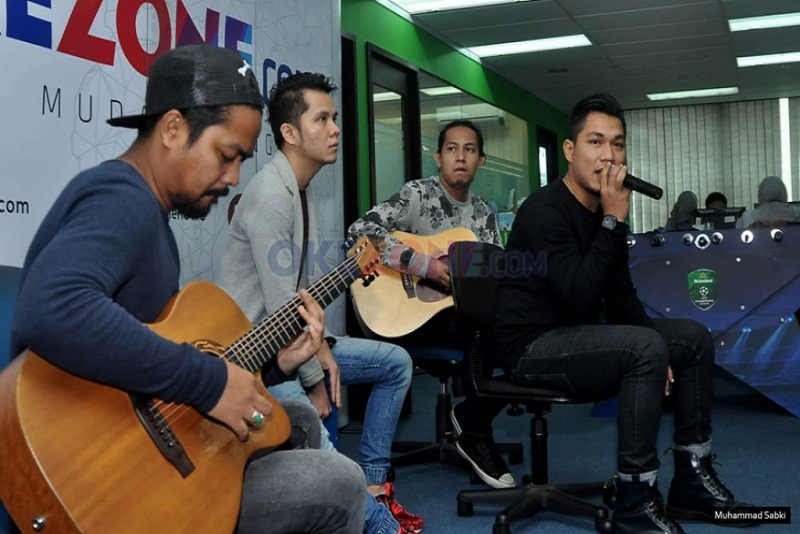 Konser Akhir Tahun Armada Pilih dekat dengan Fansnya di Lapangan Rakyat