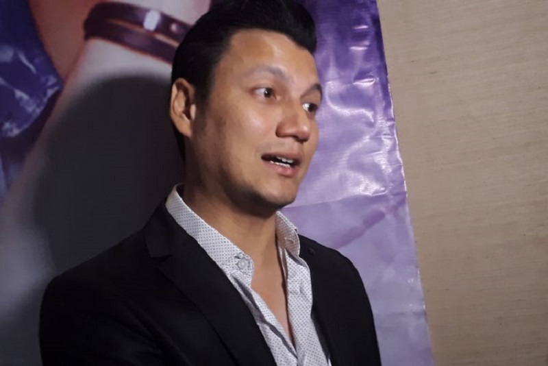Trik Atasi Kecanduan Gadget pada Anak ala Cristian Sugiono