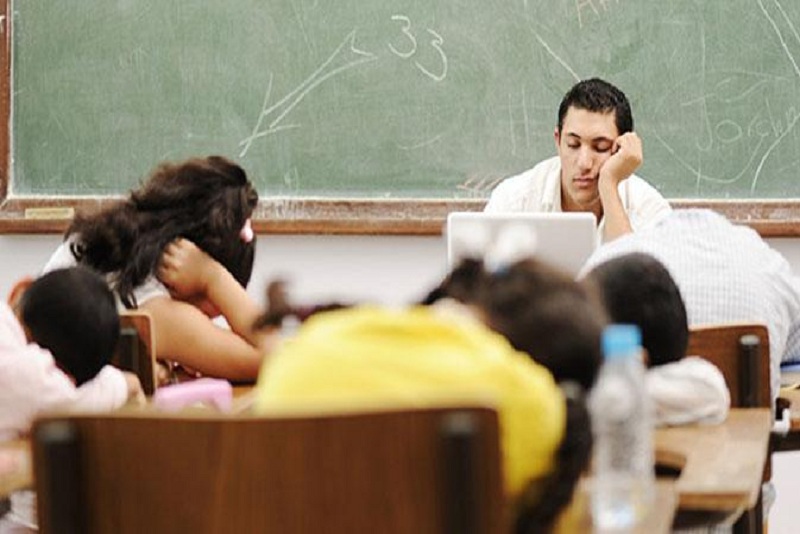 Sering Ngantuk Ketika Belajar di Kelas? Lakukan 4 Trik Ini!