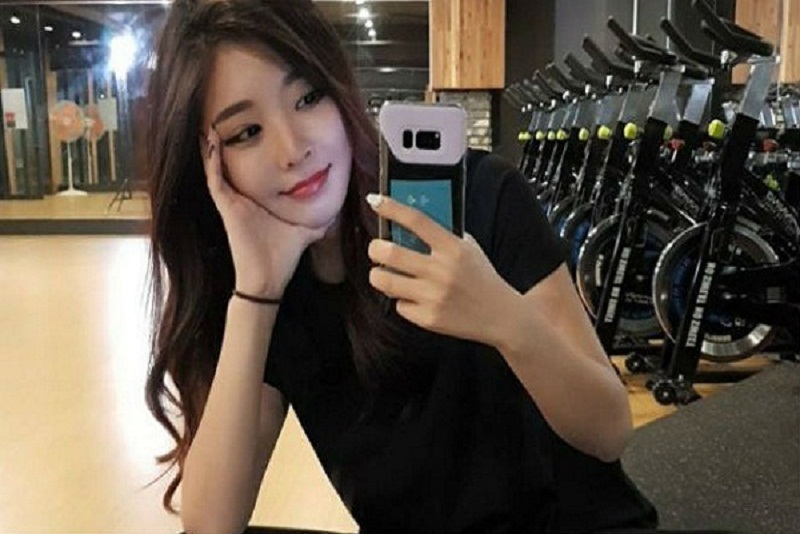 Model Cantik ini Ternyata Seorang Dosen 