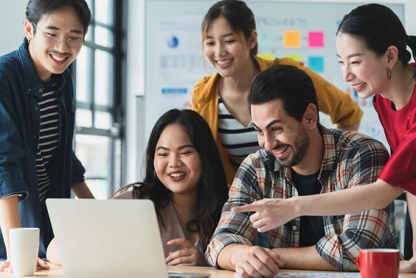 Bisnis Anak Muda Tanpa Produk Fisik: Monetisasi Skill dan Jasa
