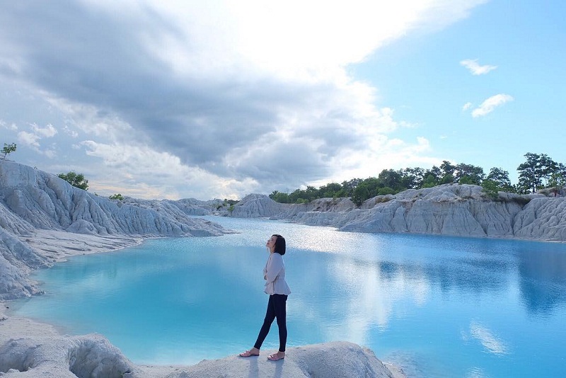 Danau Kaolin Belitung, Keindahan Walau Di Tengah Kerusakan