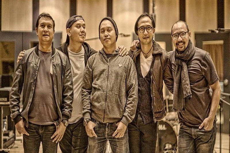 Konser Perdana Padi Reborn Di Surabaya,,, "Exclusive Concert"