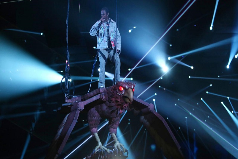 Rapper Travis Scott Tampil Anti Mainstream di MTV European Music Awards 2017