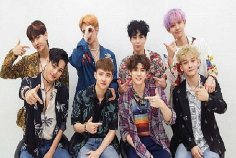 EXO Dibantu oleh BTS dan Wanna One 