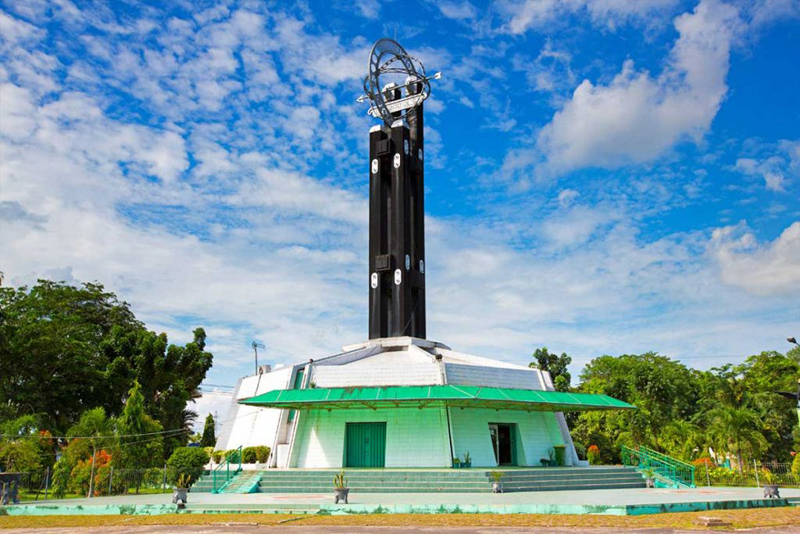 Serunya Menyaksikan Hari Kulminasi Matahari di Tugu Khatulistiwa