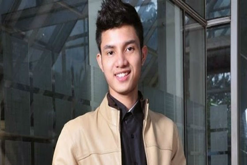 Sukses di Usia Muda - Hamzah Izzulhaq