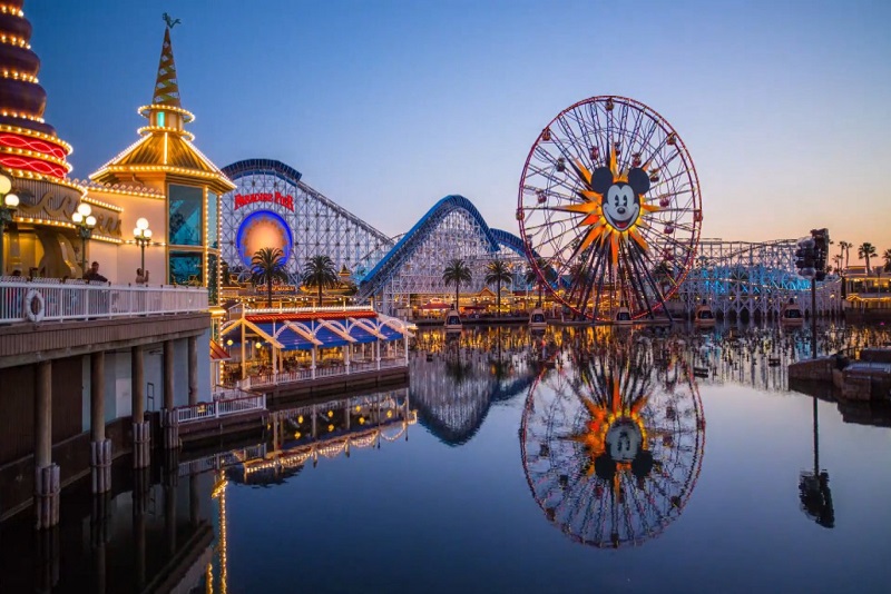 Wabah Penyakit Legiuner Menyebar di Disneyland, AS