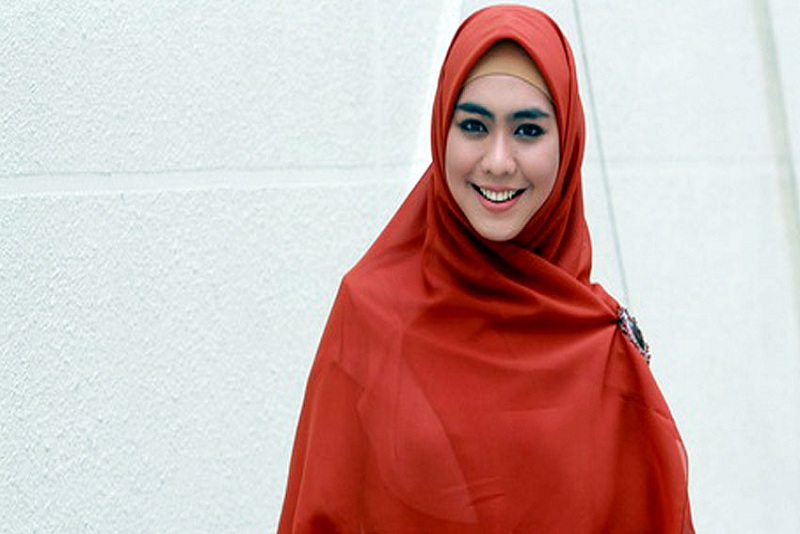 Aku Mirip Artis Oki Setiana Dewi