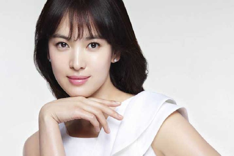 â€œDuaâ€ Pria Ganteng Ini Mana yang Lebih Pantas Mendampingi Artis Cantik Hye Kyo