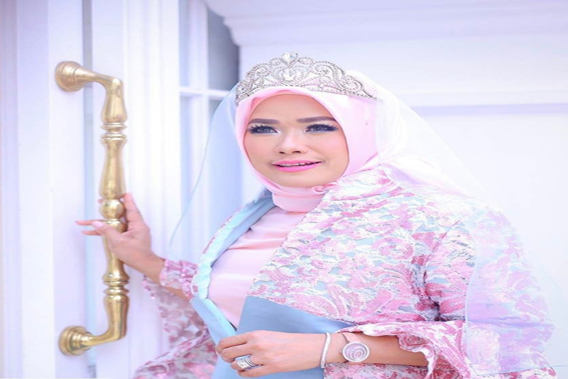 Kiat Lucky Resha Miliki Kulit Wajah Kencang dan Bercahaya