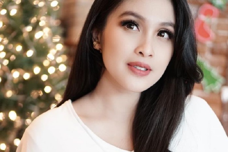 Cerita Artis Cantik Sandra Dewi saat Melahirkan Bayi Laki- lakinya