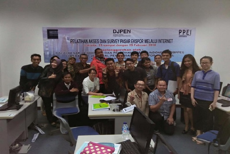 Mengenal Strategi Jitu Tonton Taufik, Ahli Media Sosial yang Membuat Konten Viral!