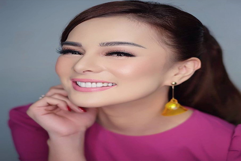 Masker Susu Bubuk Putih dan Putih Telur, Rahasia Kulit Wajah Cerah Astrid Tiar