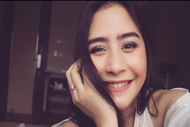 Rela Jatuh Beneran , Bukti Totalitas Prilly Latuconsina dalam Berakting