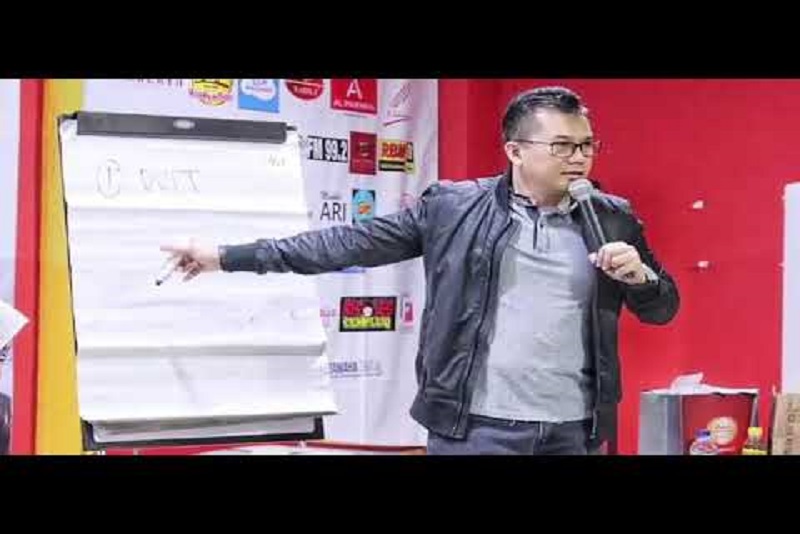 â€œBertumbuh atau Matiâ€, Pesan Singkat Penuh Makna untuk Pengusaha