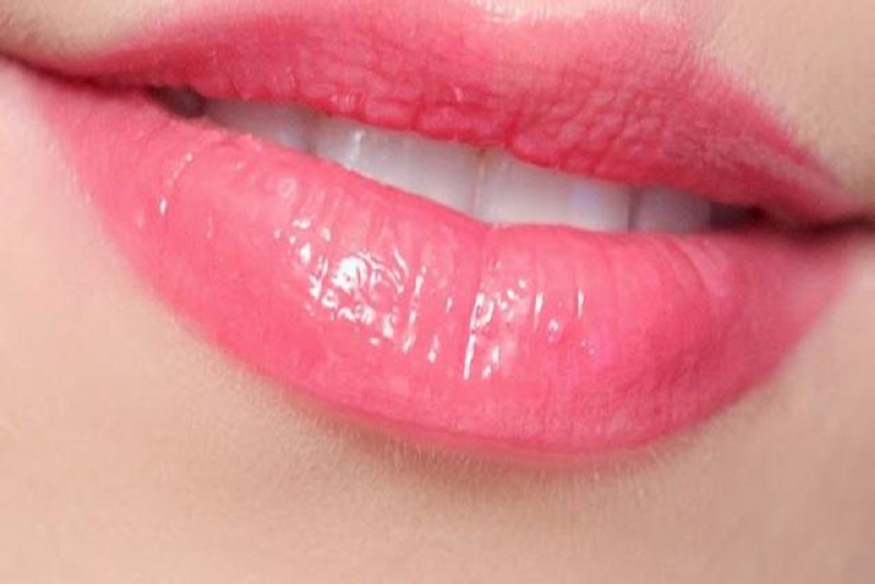 Cara Cepat Jadikan Bibir Pink Alami