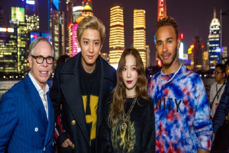 Tommy Hilfiger Gandeng  Chanyeol EXO di Fashion Show