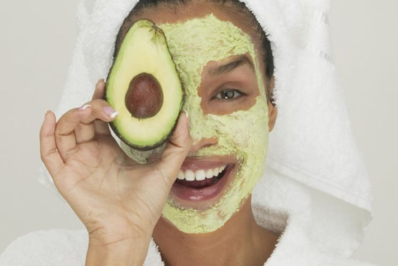 Cuaca Panas? Ini Dia Masker Alami untuk Mengatasi Kulit Keringmu