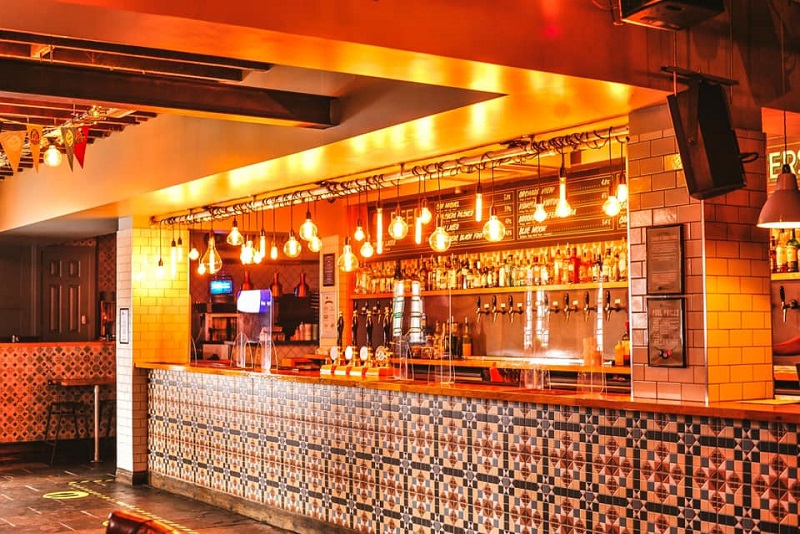 Nikmati Sajian Kontemporer di MW Parkside Tavern