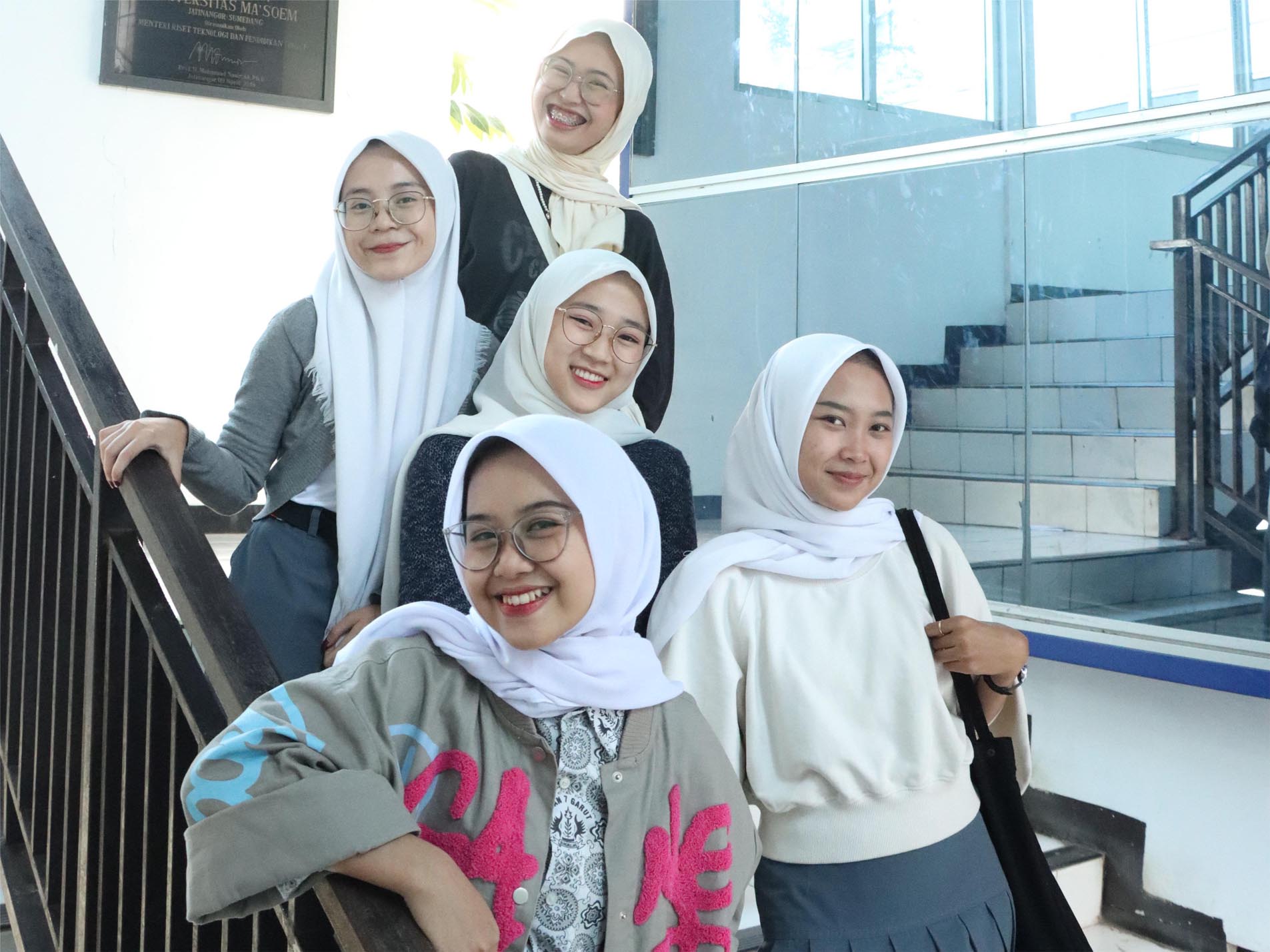 Benarkah Kuliah S1 Pendidikan Bahasa Inggris di Kampus Swasta Bisa Lebih Terjangkau daripada PTN