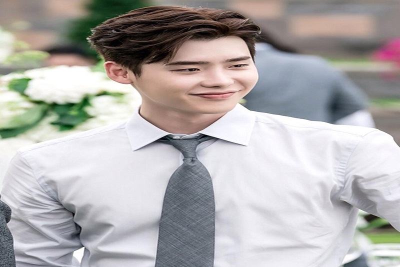 Lee Jong Suk Tinggalkan YG Entertainment!!