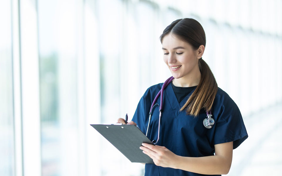 Meningkatkan Kemampuan Kebidanan Melalui Tryout Online Kebidanan Klinis: Solusi Latihan Soal Praktik Kegawatdaruratan