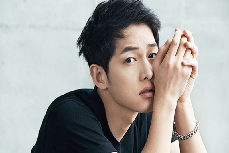 Aktor Korea Song Joong Ki tetap Tersenyum dan Patut Dicontoh Walau Banyak Gosip Beredar